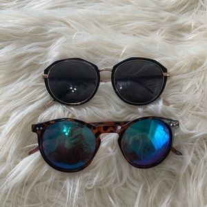 2 Pairs of Round Sunglasses